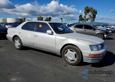 1997 Lexus Ls 400 z USA, uszkodzony, nr VIN JT8BH28F5V0093366